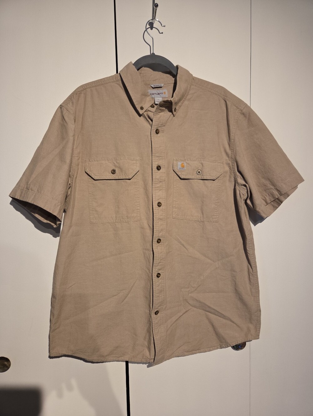 Carhartt Men's Short-Sleeve Button-Down Shirt in Khaki Tan